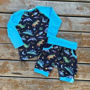 Handmade in Canada Snuggabumz 2 Piece Dinosaur Pajama Set - Size 6